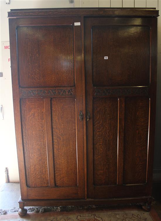 Oak two door gents wardrobe